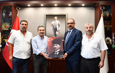 MİNİBÜSÇÜ VE AYAKKABICI ESNAFINDAN BAŞKAN ATAÇ'A ZİYARET